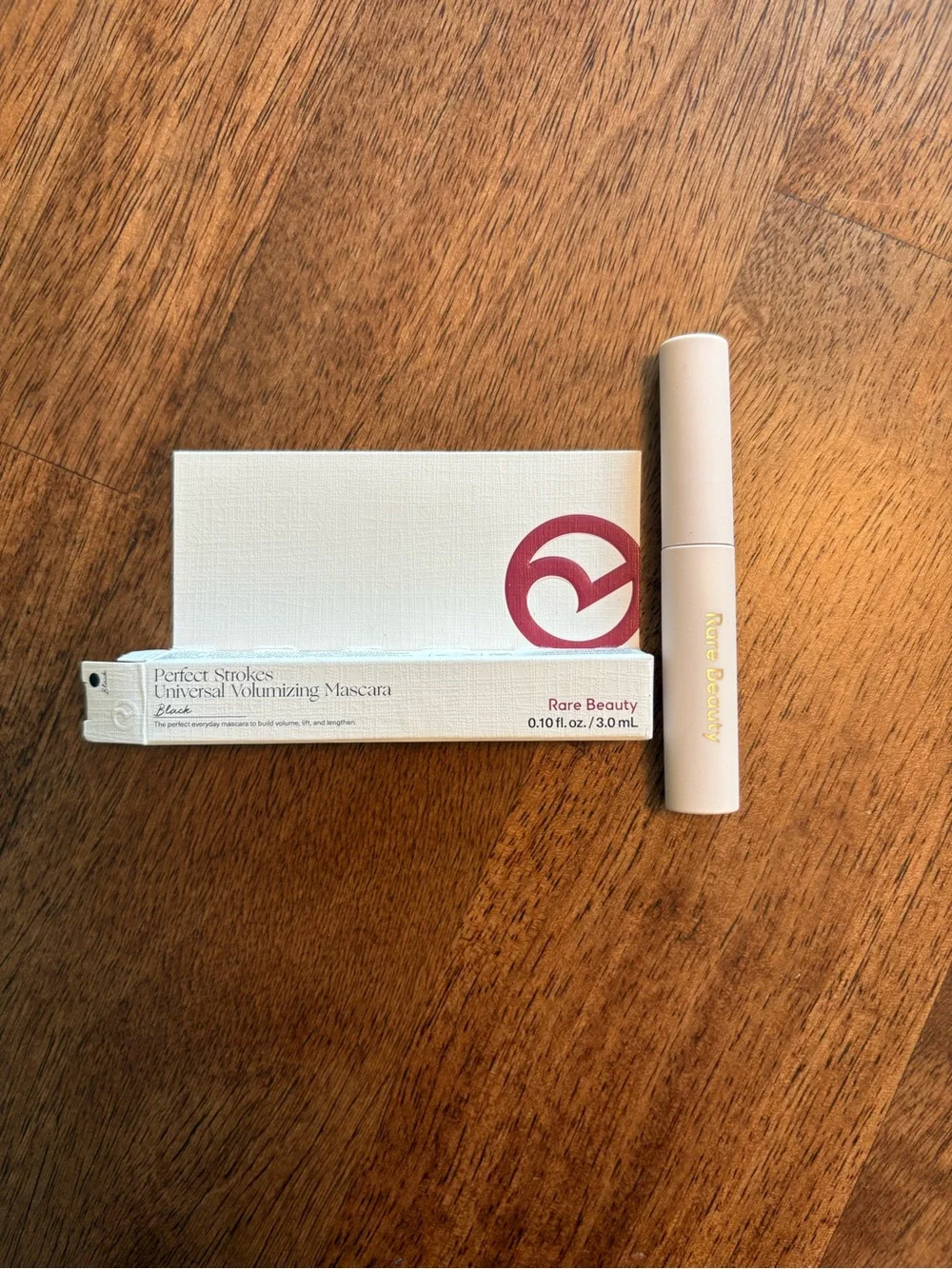 Rare Beauty Perfect Strokes Mascara in Soft Beige with Gold Logo - Mini